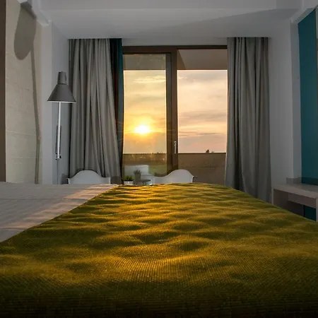 Hotel On Plonge Junior 4*