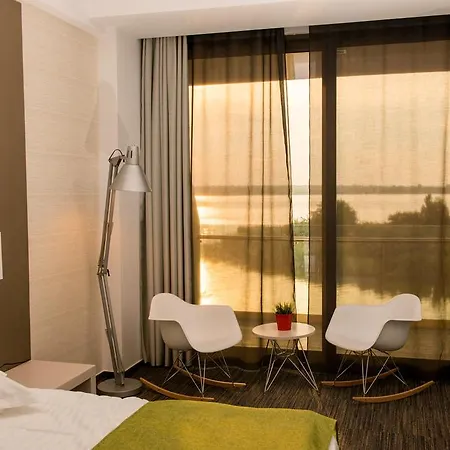 On Plonge Junior Hotel Mamaia