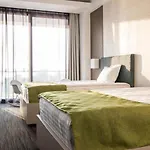 On Plonge Junior Hotel Mamaia