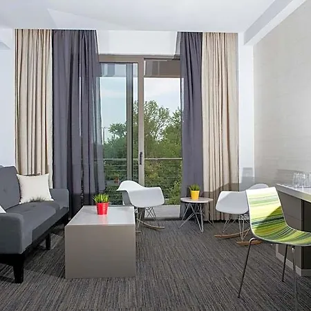 On Plonge Junior Hotel 4*
