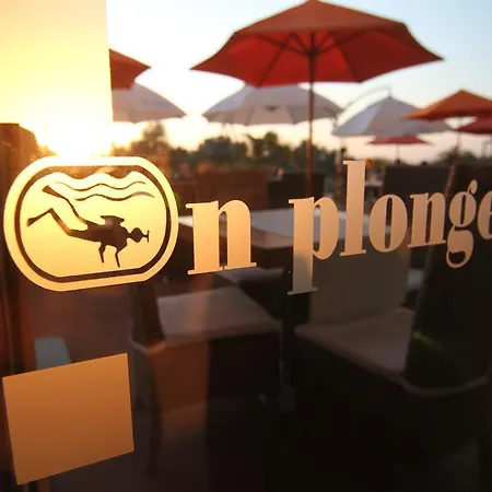 On Plonge Junior Mamaia