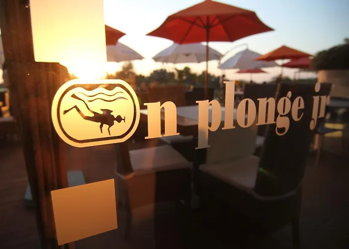 On Plonge Junior Mamaia