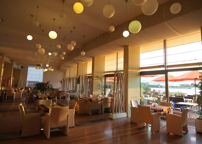 On Plonge Junior Mamaia